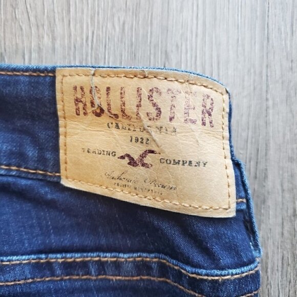 Hollister Skinny Jeans - Picture 4 of 7